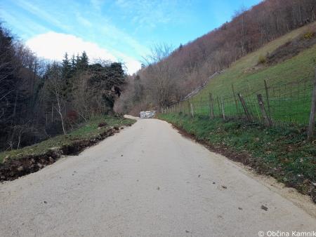 Dela za asfaltiranje cestišča - Zgornji Tuhinj